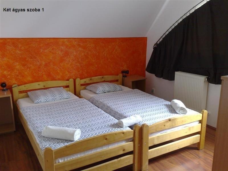 Marci Villa Pécs Quarto foto